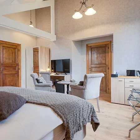 Bed & Breakfast Alury 4*